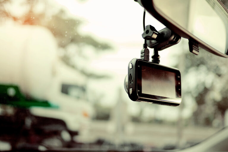 5 Reasons to Consider Installing a Dashcam in Your Car